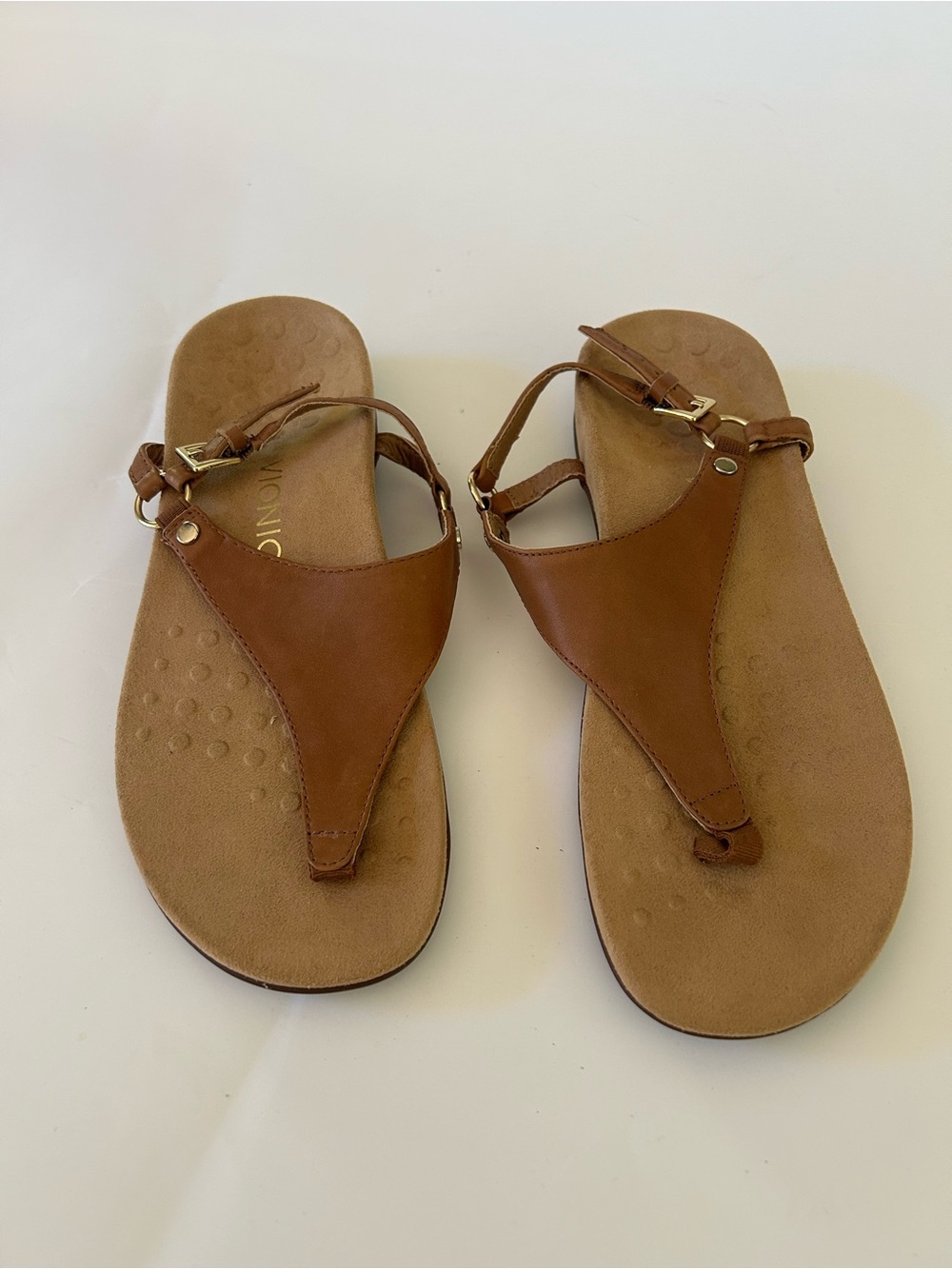 NEW Vionic Brown Leather Thong Sandals